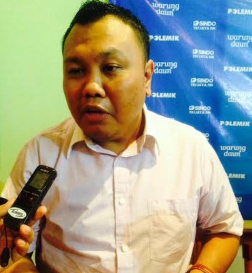 94Hendri Satrio.jpg